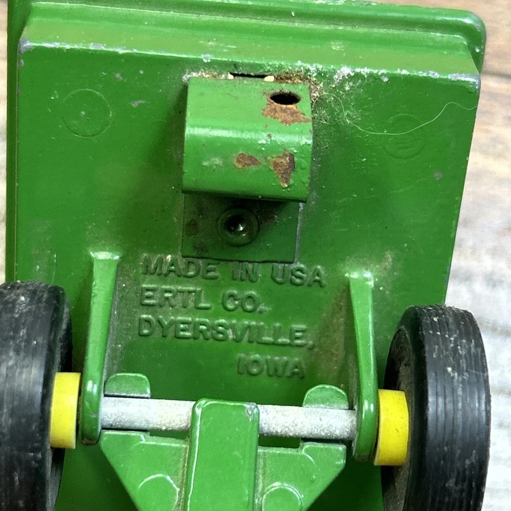 Vintage 1960's 70's Ertl John Deere 140 Lawn Garden Tractor W/ Dump Cart 1:16